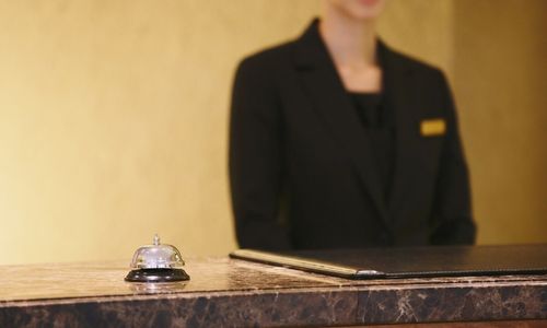 Otel Resepsiyon Kıyafetleri | Kaliteli Kumaş, Zarif Tasarım