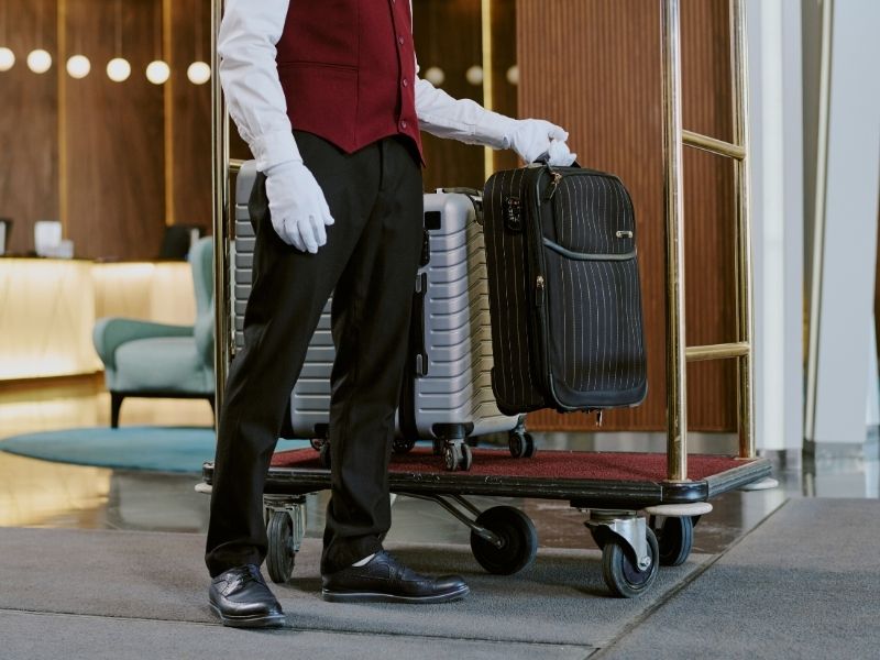 Bellboy Kıyafeti Modelleri | Şık, Kaliteli ve Kurumsal Çözümler